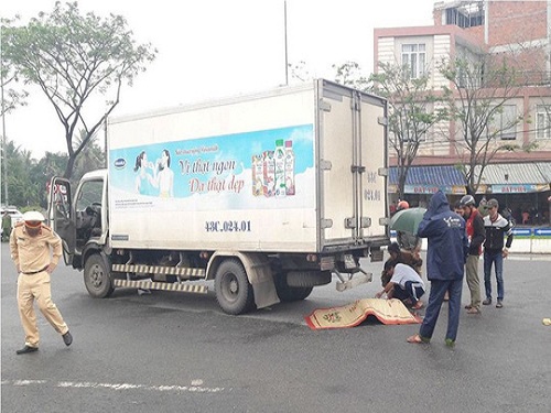 Tai nạn giao th&ocirc;ng mới nhất 24h qua ng&agrave;y 26/12/2017