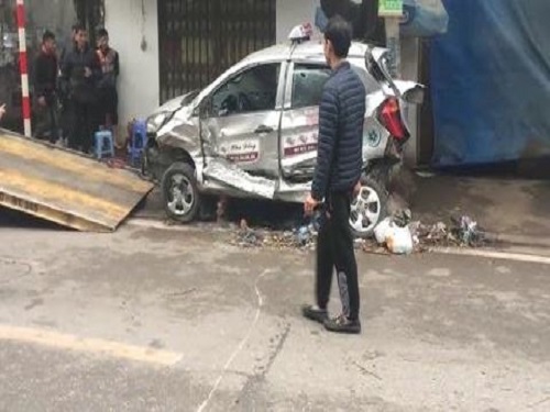 Tai nạn giao th&ocirc;ng mới nhất 24h qua ng&agrave;y 29/12/2017