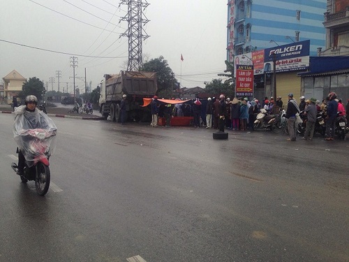 Tai nạn giao th&ocirc;ng mới nhất 24h qua ng&agrave;y 5/1/2018
