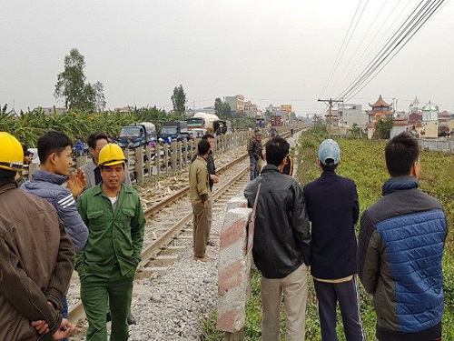 Tai nạn giao th&ocirc;ng mới nhất 24h qua ng&agrave;y 13/1/2018