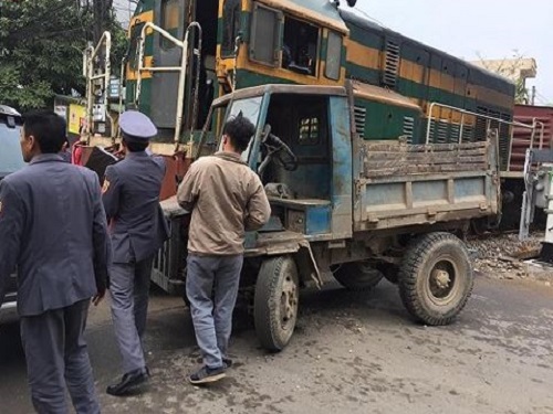 Tai nạn giao th&ocirc;ng mới nhất 24h qua ng&agrave;y 23/1/2018