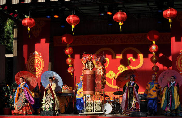 phong tục