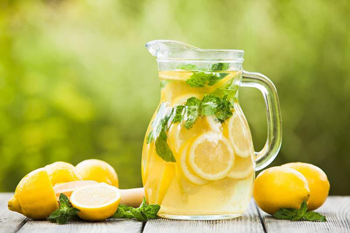Chưa c&oacute; bằng chứng khoa học n&agrave;o chứng minh c&ocirc;ng dụng thải độc của detox