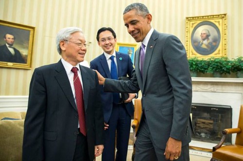 Tổng B&iacute; thư Nguyễn Ph&uacute; Trọng v&agrave; Tổng thống Mỹ Obama tại Nh&agrave; Trắng năm 2015.