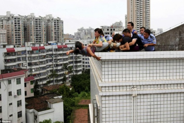 kh&ocirc;ng cứu người sắp chết sẽ phải đi t&ugrave;