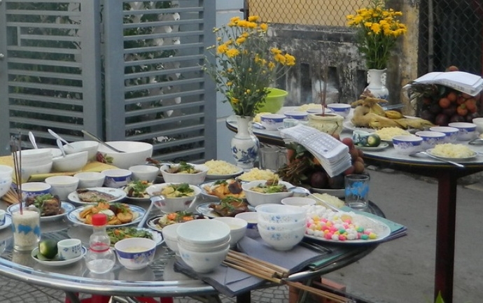 Lễ c&uacute;ng c&ocirc; hồn
