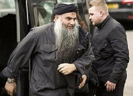 H&igrave;nh ảnh được cho l&agrave; của thủ lĩnh mới của nh&oacute;m khủng bố IS, kẻ thay thế cho Baghdadi