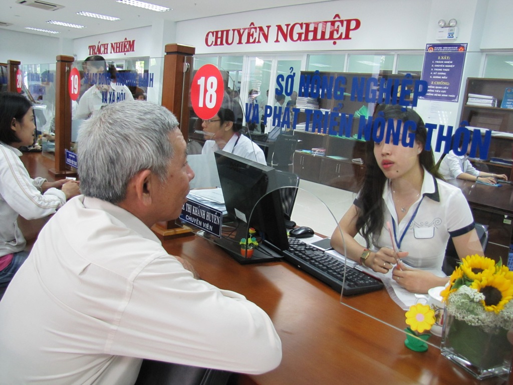 Nhiều nh&acirc;n t&agrave;i đ&atilde; đi du học v&agrave; quay về c&ocirc;ng t&aacute;c tại c&aacute;c cơ quan, đơn vị của th&agrave;nh phố