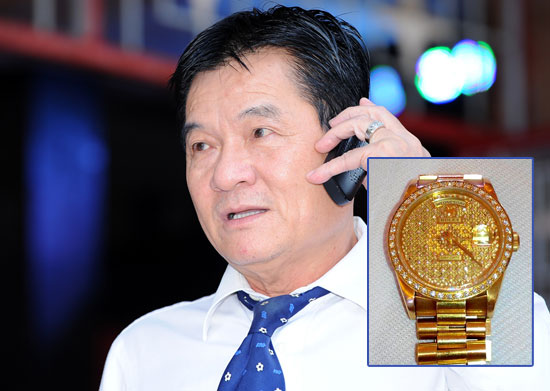 Ông Bùi Xuân Cơ và chiếc đồng hồ Rolex hơn nửa tỷ Ông Bùi Xuân Cơ và chiếc đồng hồ Rolex hơn nửa tỷ