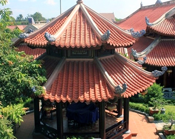 Ng&ocirc;i nh&agrave; của đại gia L&ecirc; Đ&igrave;nh Cường được l&agrave;m bằng gỗ hương đặc biệt nhất cả nước