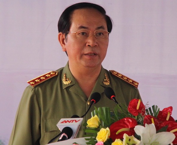 Đại tướng Trần Đại Quang, Ủy vi&ecirc;n Bộ Ch&iacute;nh trị, Bộ trưởng Bộ C&ocirc;ng an đ&atilde; c&oacute; Thư khen gửi Tổng cục An ninh, Tổng cục Cảnh s&aacute;t, Bộ Tư lệnh Bộ đội Bi&ecirc;n ph&ograve;ng v&agrave; C&ocirc;ng an tỉnh Nghệ An.