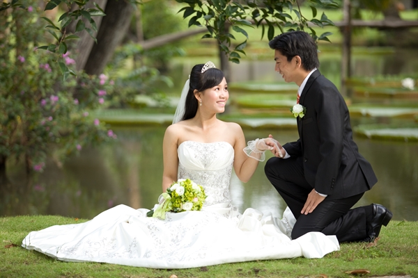 C&ocirc; d&acirc;u ch&uacute; rể vẫn lộng lẫy trong ng&agrave;y cưới với những &yacute; tưởng tổ chức đ&aacute;m cưới đơn giản