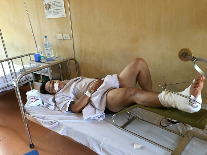 Nạn nh&acirc;n L&ecirc; Văn Trường tại bệnh viện