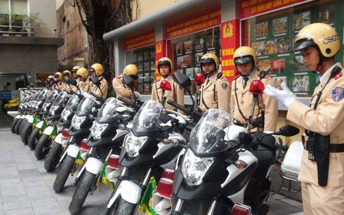 C&ocirc;ng an th&agrave;nh phố H&agrave; Nội đ&atilde; huy động 100% qu&acirc;n số ứng trực trong thời gian diễn ra Đại hội Đảng