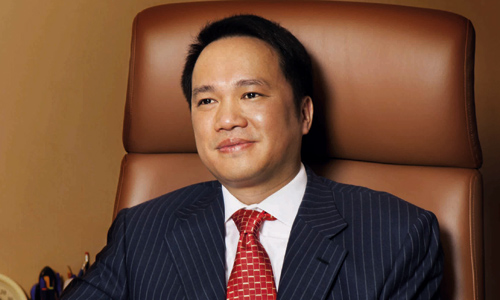 Triệu ph&uacute; chứng kho&aacute;n Hồ H&ugrave;ng Anh r&uacute;t khỏi danh s&aacute;ch  người gi&agrave;u nhất Việt Nam 2014