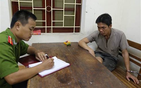 Đối tượng N&ocirc;ng Văn Hiếu tại cơ quan c&ocirc;ng an