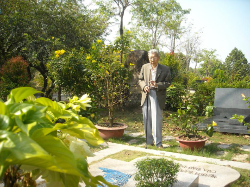 Đạo diễn L&ecirc; D&acirc;n đ&atilde; tr&uacute;t hơi thở cuối c&ugrave;ng v&agrave;o hồi 11h30 ng&agrave;y 26/2 tại nh&agrave; ri&ecirc;ng ở TP.HCM, sau khi nhập viện v&igrave; đột quỵ.