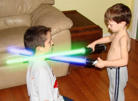 Đồ chơi chứa tia laser gây hiểm họa khôn lường đối với 13Win19 ưu đãi hấp dẫn, đặc biệt với trẻ em