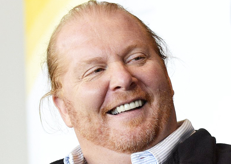 Mario Batali l&agrave; một trong những đầu bếp gi&agrave;u nhất thế giới