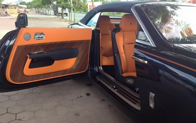 Rolls-Royce Dawn l&agrave; một mẫu mui trần si&ecirc;u sang &ecirc;m &aacute;i nhất h&atilde;ng xe Anh từng chế tạo. Ảnh: Phương B&ugrave;i