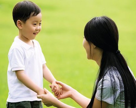 gi&uacute;p con tự tin trong giao tiếp