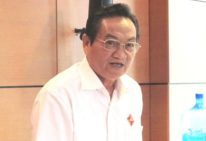 ĐBQH Trần Du Lịch, tiền ở việt nam, luật ng&acirc;n s&aacute;ch, ti&ecirc;u tiền t&ugrave;y tiện, địa phương, trung ương