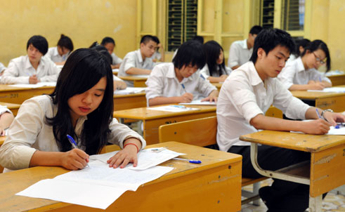  Đề thi nhiều phần mở đ&ograve;i hỏi th&iacute; sinh c&oacute; kiến thức vững v&agrave; rộng.