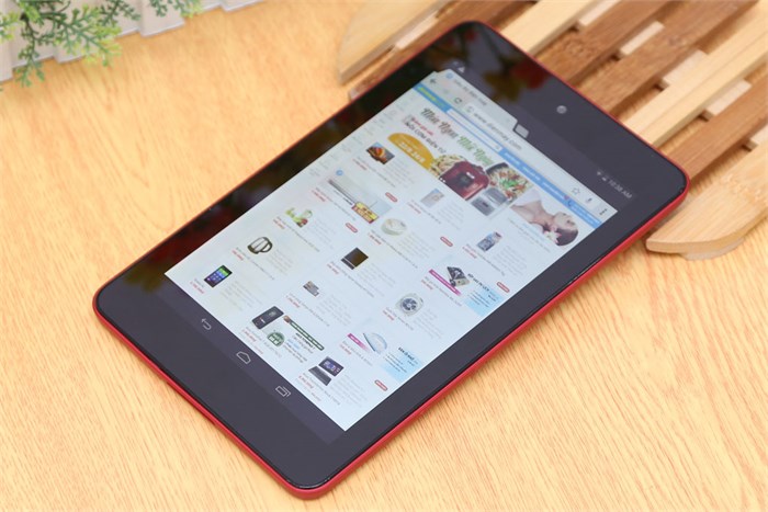 Dell Venue 8 3840 3G nổi bật với thiết kế gắn sim 3G hiện đại trong top m&aacute;y t&iacute;nh bảng gi&aacute; rẻ 