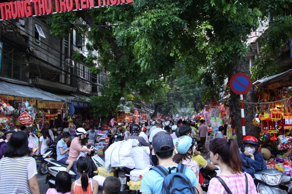 Phố Hàng Mã luôn là địa điểm chơi trung thu đông đúc nhất
