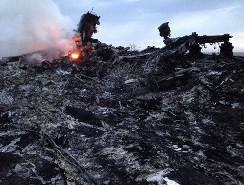 M&aacute;y bay Malaysia MH17 rơi ở Ukraine ng&agrave;y 17/7/2014