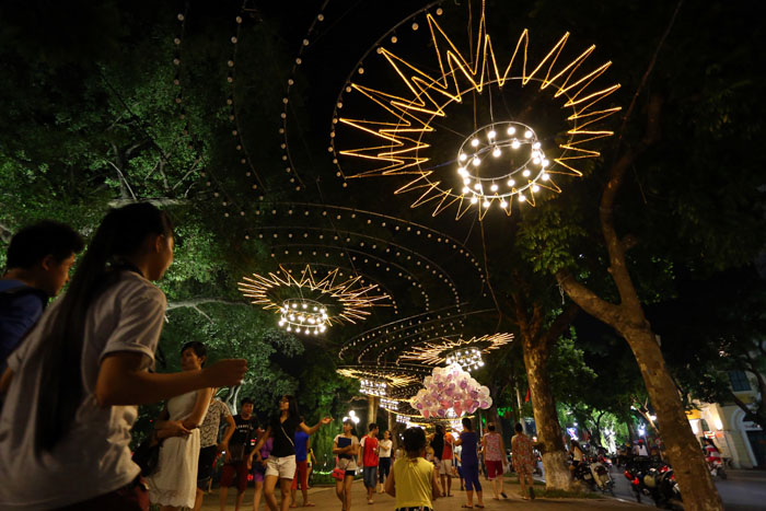 Địa điểm chụp ảnh Gi&aacute;ng sinh 2015 tại H&agrave; Nội &lsquo;h&uacute;t hồn&rsquo; giới trẻ