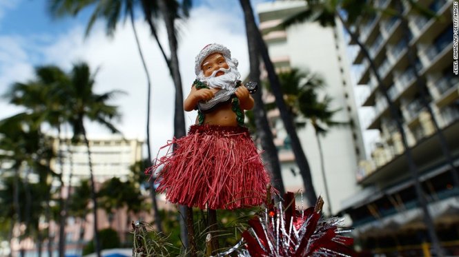 Honnolulu Hawaii là địa đi&ecirc;̉m đi chơi Giáng sinh n&ocirc;̉i ti&ecirc;́ng với những bu&ocirc;̉i di&ecirc;̃u hành hoành tráng  