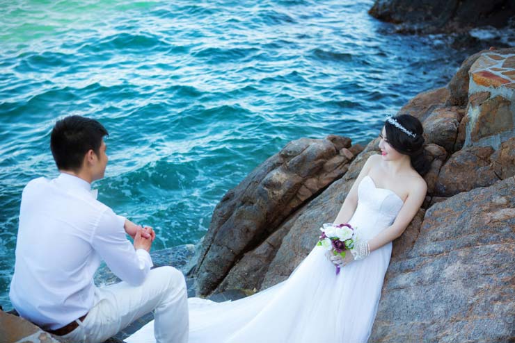  Nha Trang biển xanh c&aacute;t trắng từ l&acirc;u đ&atilde; được coi l&agrave; địa điểm chụp ảnh cưới thi&ecirc;n đường tại miền Trung