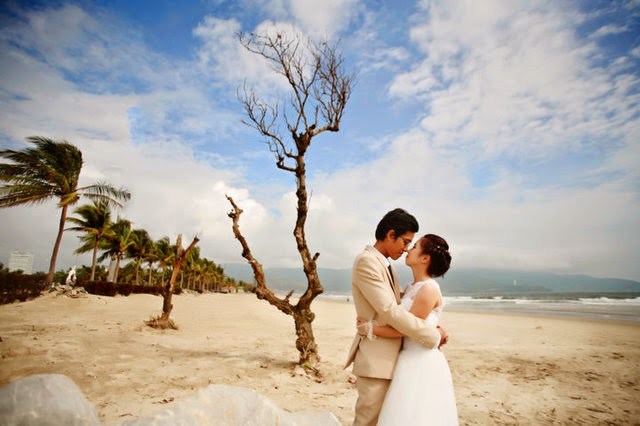 Những b&atilde;i biển thơ mộng với dải c&aacute;t trắng d&agrave;i v&ocirc; tận được coi l&agrave; thi&ecirc;n đường đối với c&aacute;c cặp uy&ecirc;n ương