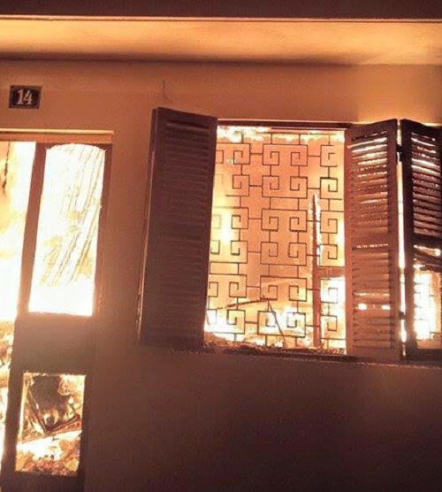 Lửa bốc cao thi&ecirc;u rụi một gia đ&igrave;nh trong vụ ch&aacute;y nổ lớn ở Hải Ph&ograve;ng