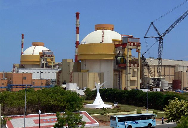 Nh&agrave; m&aacute;y điện hạt nh&acirc;n Kudenkulam, tại Tamil Nadu, Ấn Độ 