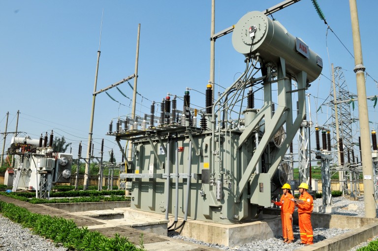 Tổng Cty Điện lực miền Bắc đang kh&ocirc;ng ngừng cải c&aacute;ch để n&acirc;ng cao năng suất, chất lượng dịch vụ kh&aacute;ch h&agrave;ng