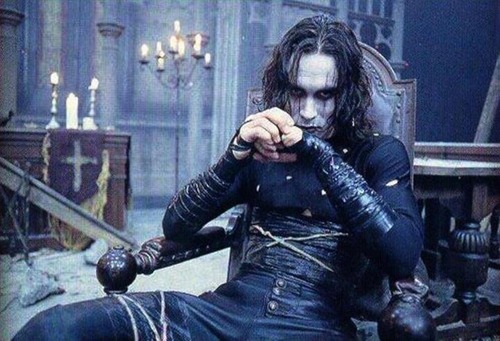 L&yacute; Quốc H&agrave;o l&agrave; diễn vi&ecirc;n phim bị bắn chết ngay tr&ecirc;n trường quay 'The Crow'