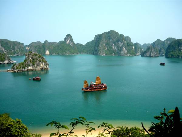 Top 5 địa điểm du lịch l&yacute; tưởng d&agrave;nh cho cả gia đ&igrave;nh dịp lễ 30/4