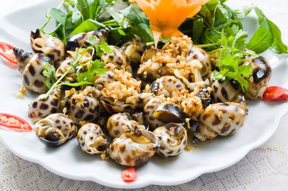 Những m&oacute;n ăn đường phố S&agrave;i G&ograve;n &ldquo;được l&ograve;ng&rdquo; du kh&aacute;ch nhất