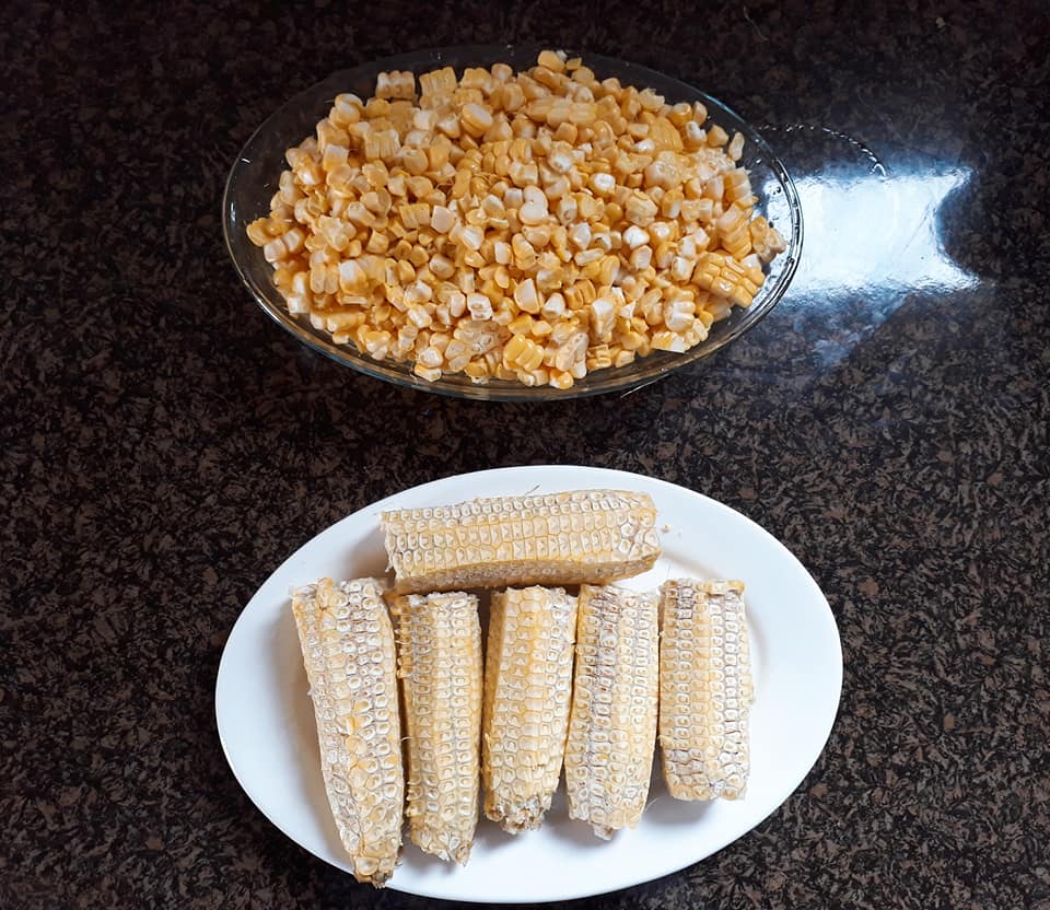 C&aacute;ch l&agrave;m sữa ng&ocirc; thơm ngon đơn giản tại nh&agrave;