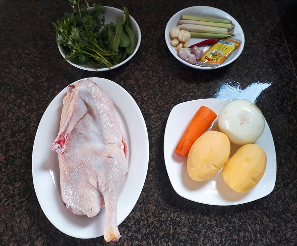 C&aacute;ch l&agrave;m m&oacute;n vịt nấu c&agrave; ri đ&uacute;ng điệu thơm ngon