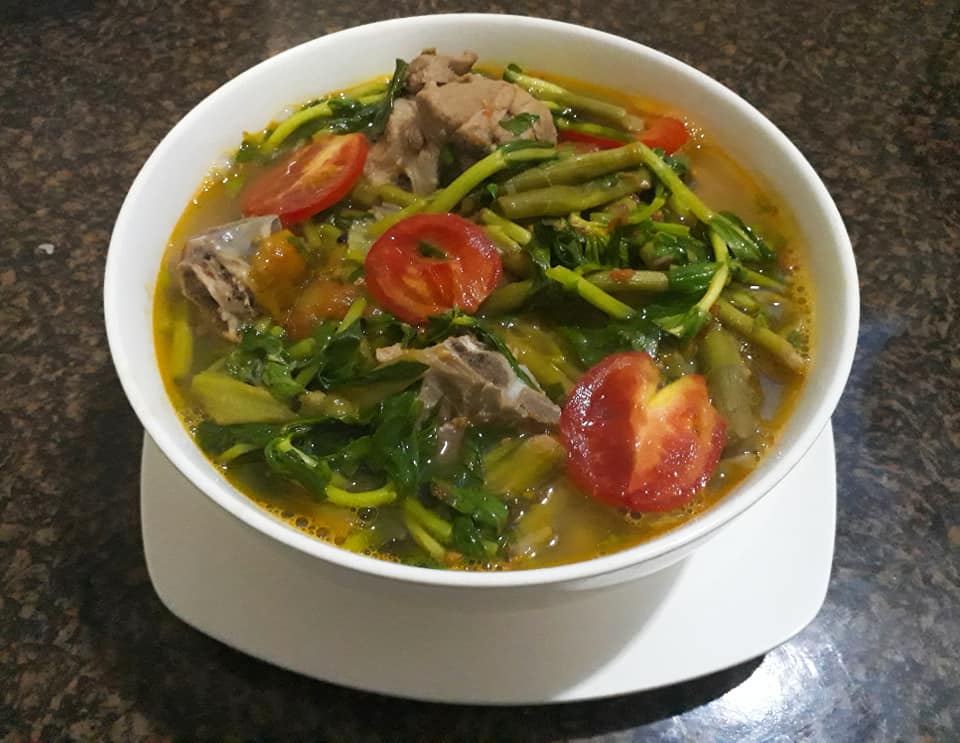 C&aacute;ch l&agrave;m m&oacute;n canh ng&oacute; khoai nấu xương 