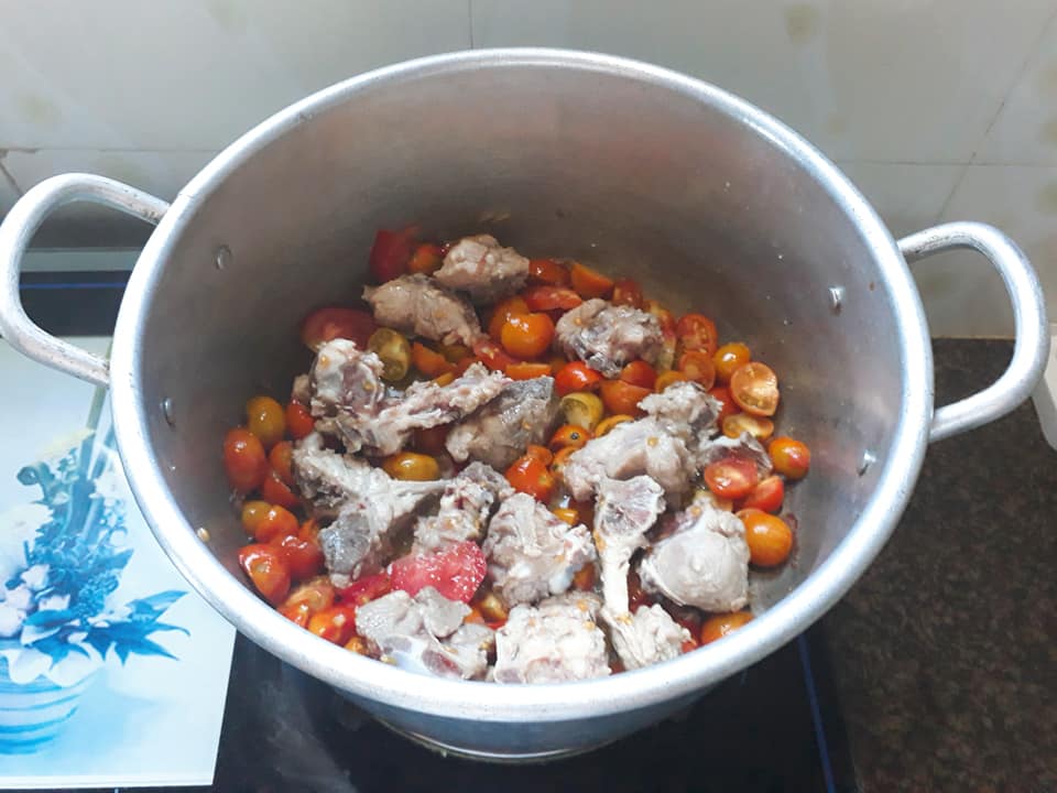C&aacute;ch l&agrave;m m&oacute;n canh ng&oacute; khoai nấu xương 