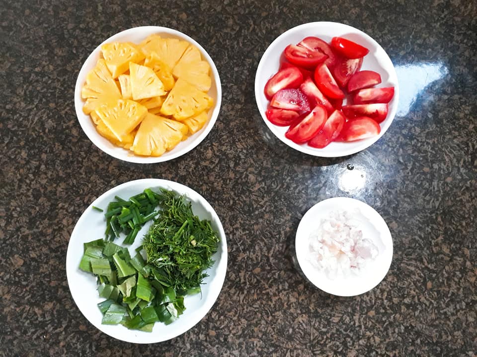 C&aacute;ch nấu canh chua đầu c&aacute; chuẩn vị thơm ngon