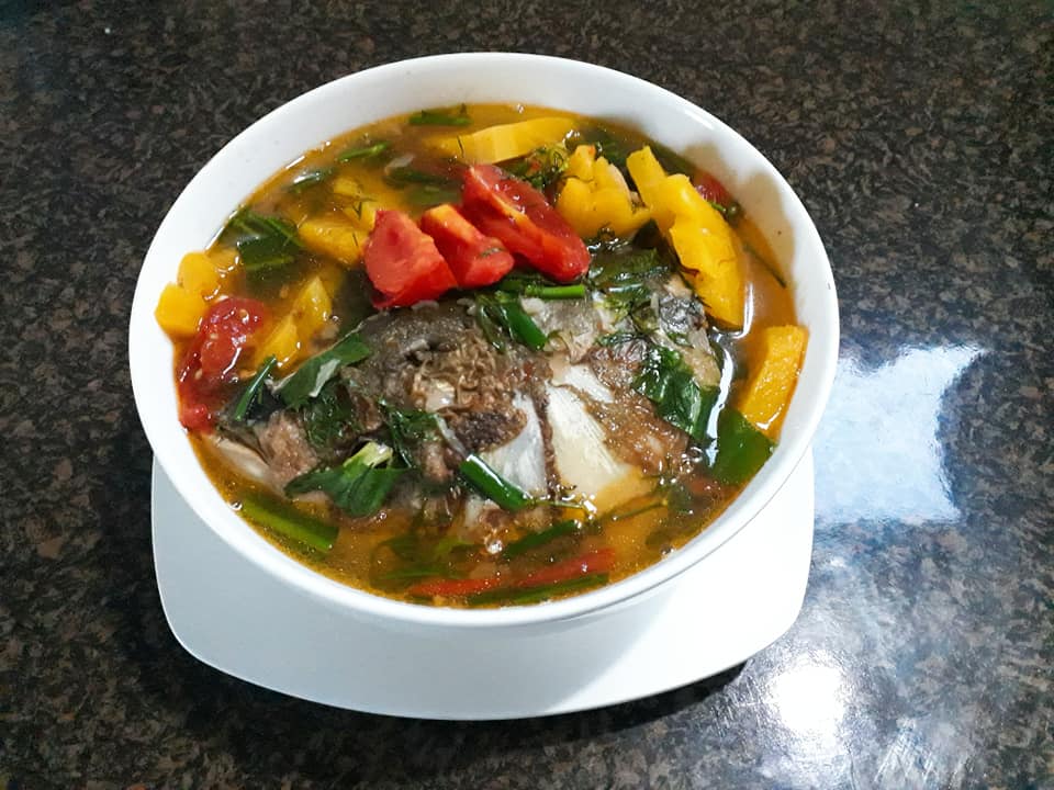C&aacute;ch nấu canh chua đầu c&aacute; chuẩn vị thơm ngon