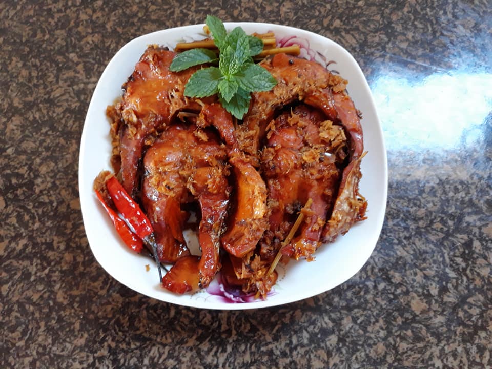 C&aacute;ch l&agrave;m c&aacute; kho sả riềng thơm ngon trọn vị