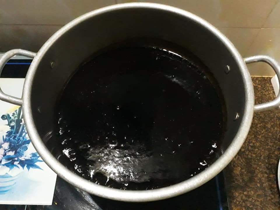 C&aacute;ch l&agrave;m thạch đen sương s&aacute;o dai ngon chỉ trong 5 ph&uacute;t