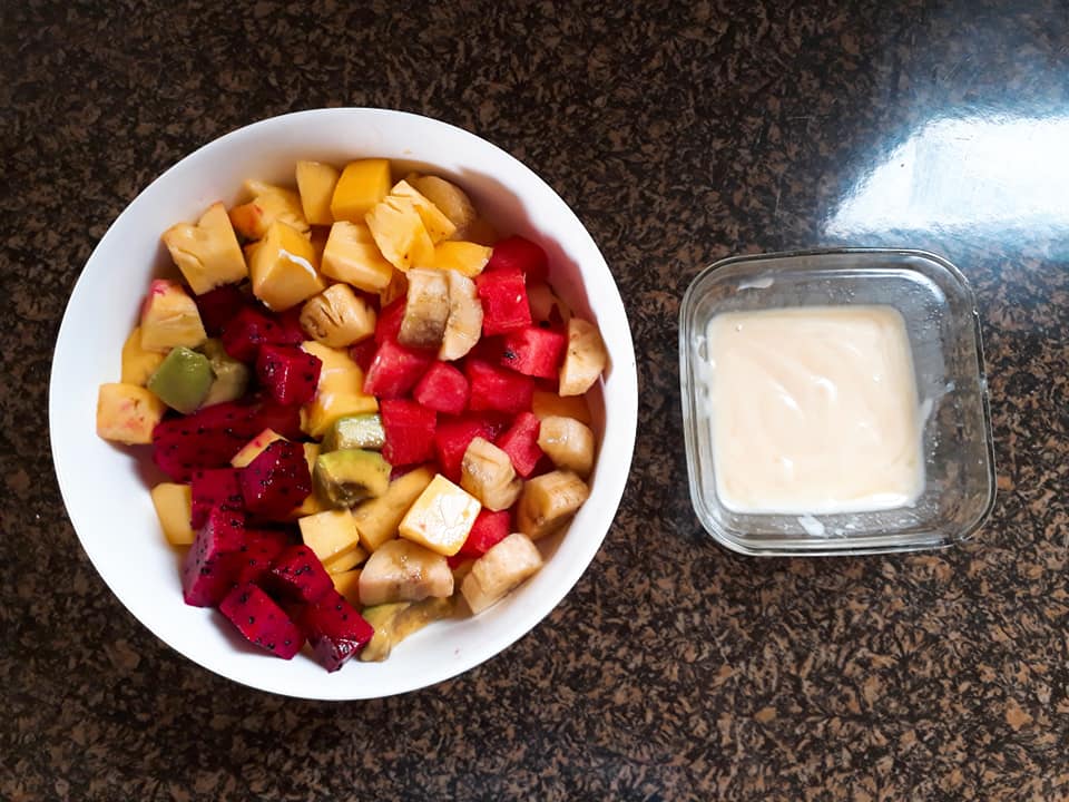 C&aacute;ch l&agrave;m salad hoa quả đơn  giản ngon miệng