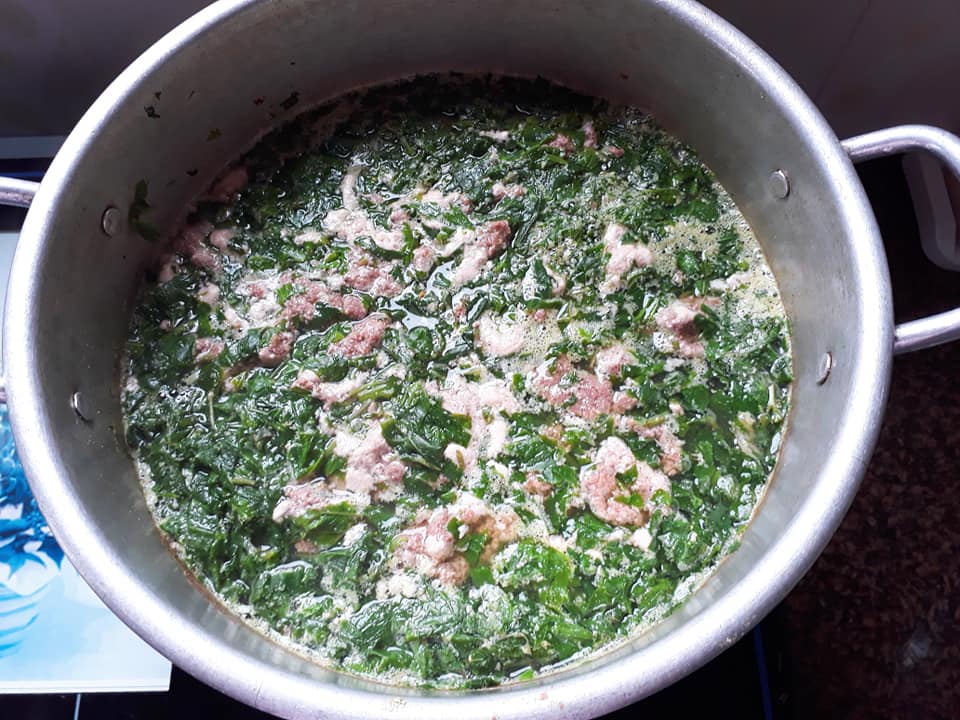 C&aacute;ch nấu canh cua đồng rau mồng tơi ngon